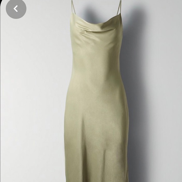 Aritzia Dresses & Skirts - Aritzia Canto Dress